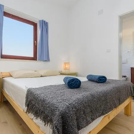 Apartment Oina *