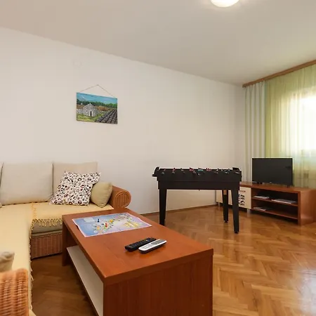 Oina Apartment Pula